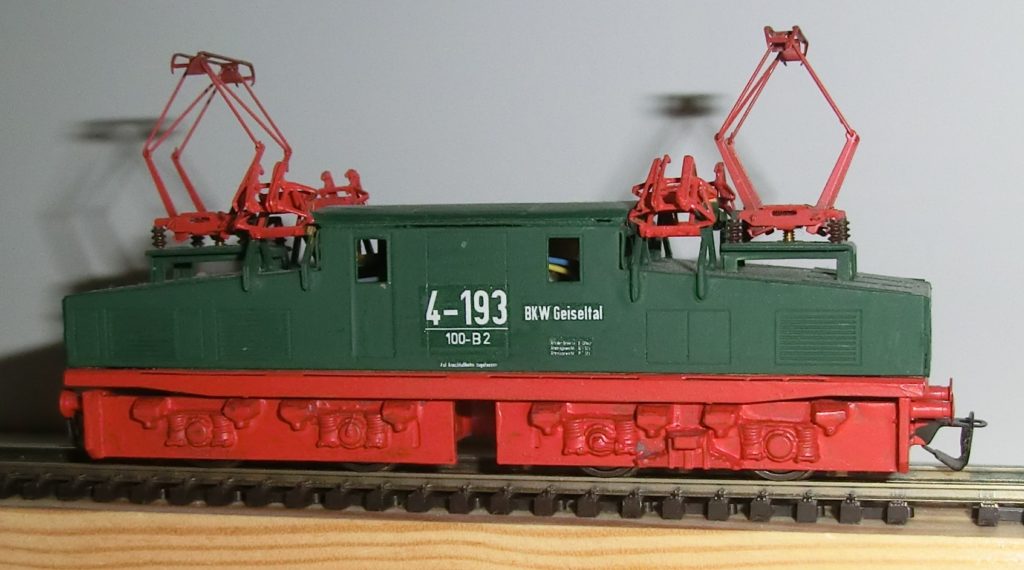 2er-Pack - Nenngröße H0 - Deutscher Tigerpanzer 1 - Olivgrün Maßstab 1
